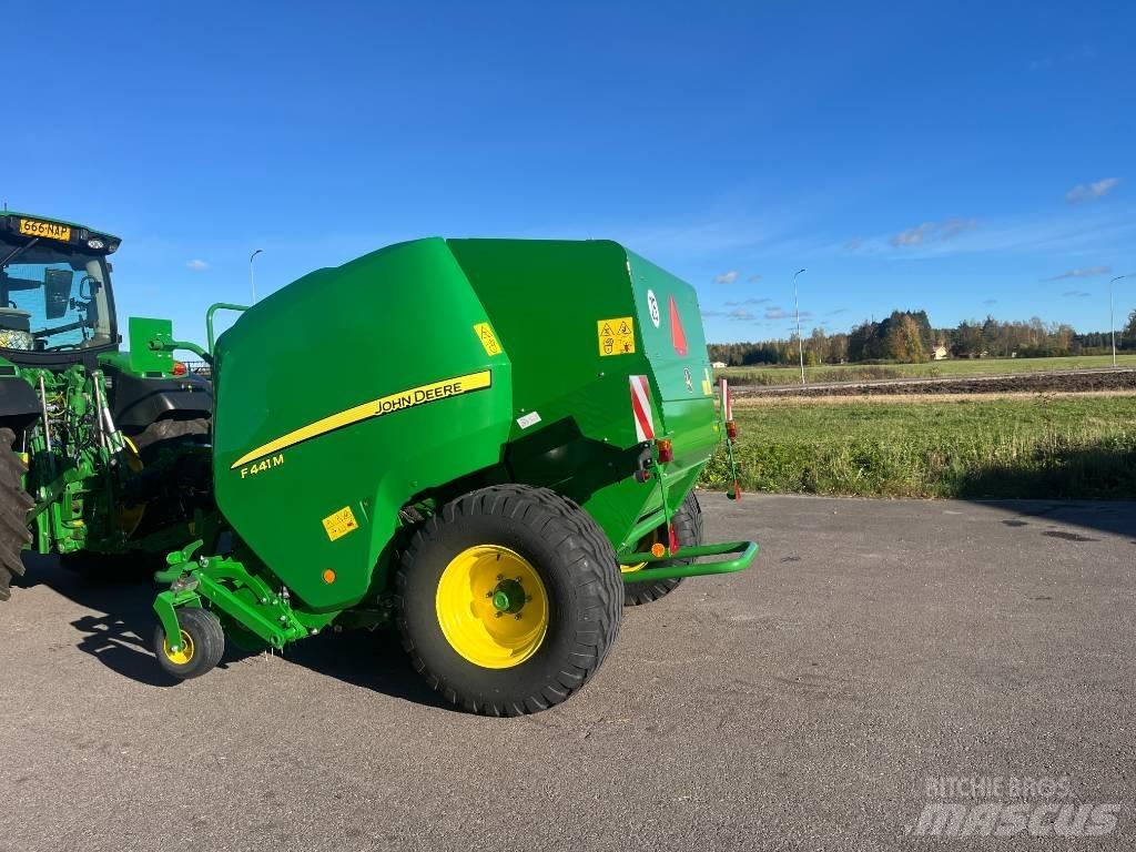 John Deere F441M Pyöröpaalaimet