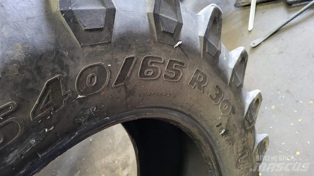 Trelleborg 540/65R30 Renkaat ja vanteet