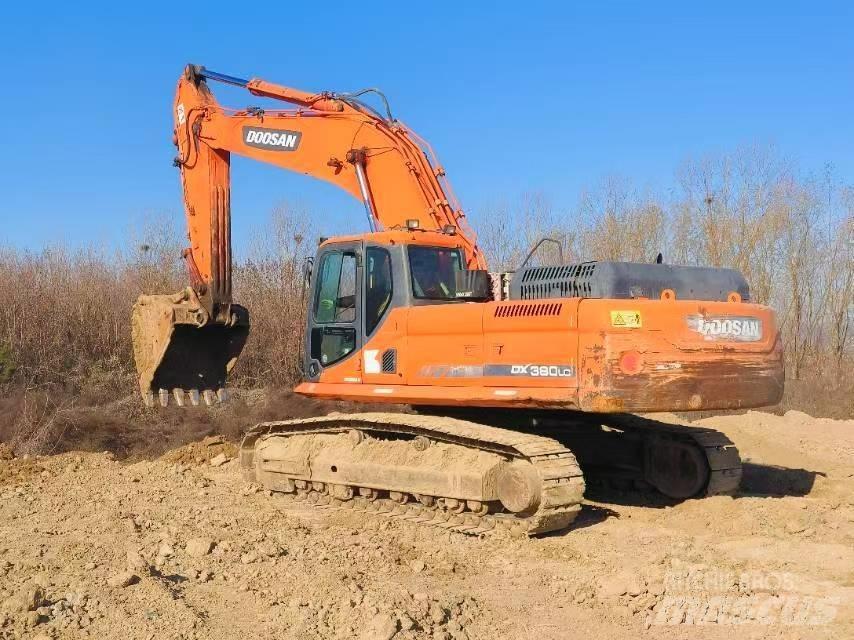 Doosan DX 380 LC Telakaivukoneet