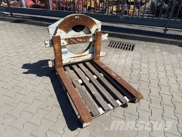 Linde OBROTNICA Trukkihaarukat
