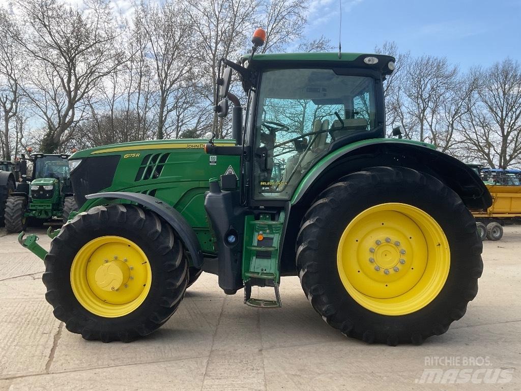 John Deere 6175 R Traktorit