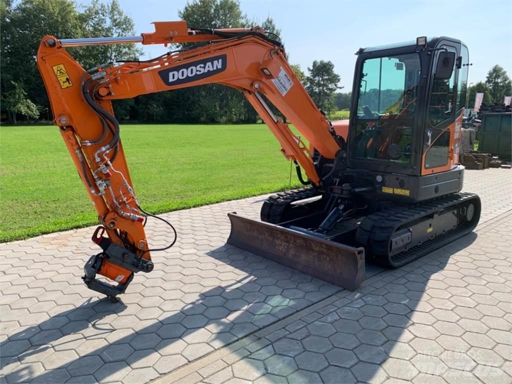 Doosan DX63-3 Minikaivukoneet < 7t