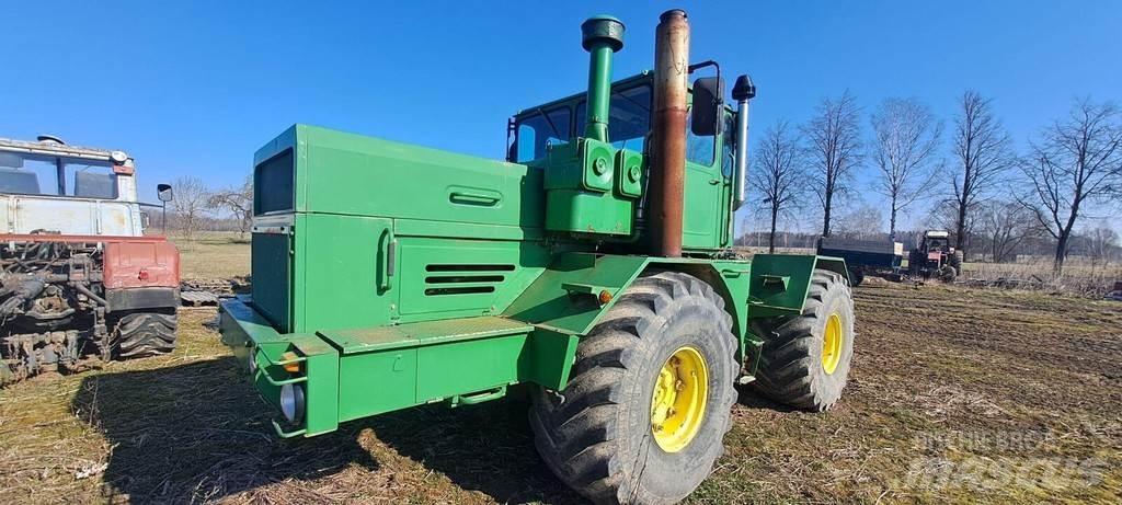 Kirovets K701 Traktorit