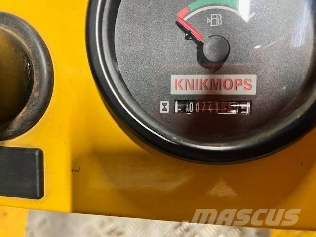Knikmops KM 130 Pyöräkuormaajat