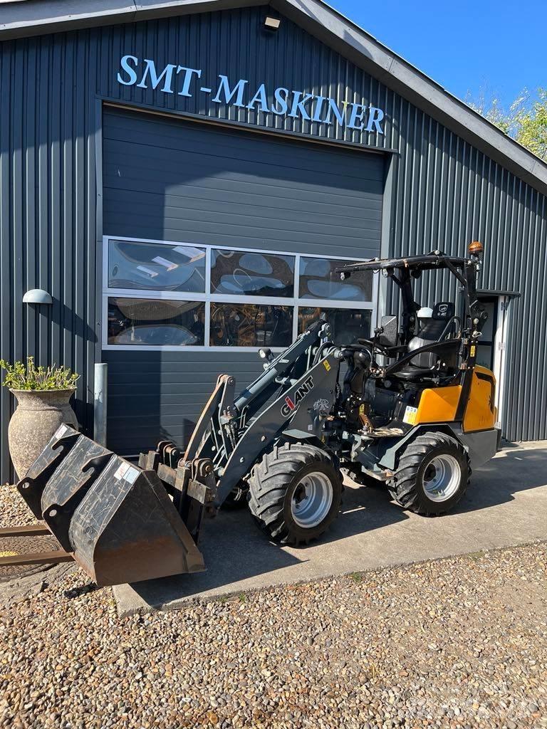 GiANT 337T Pienkuormaajat