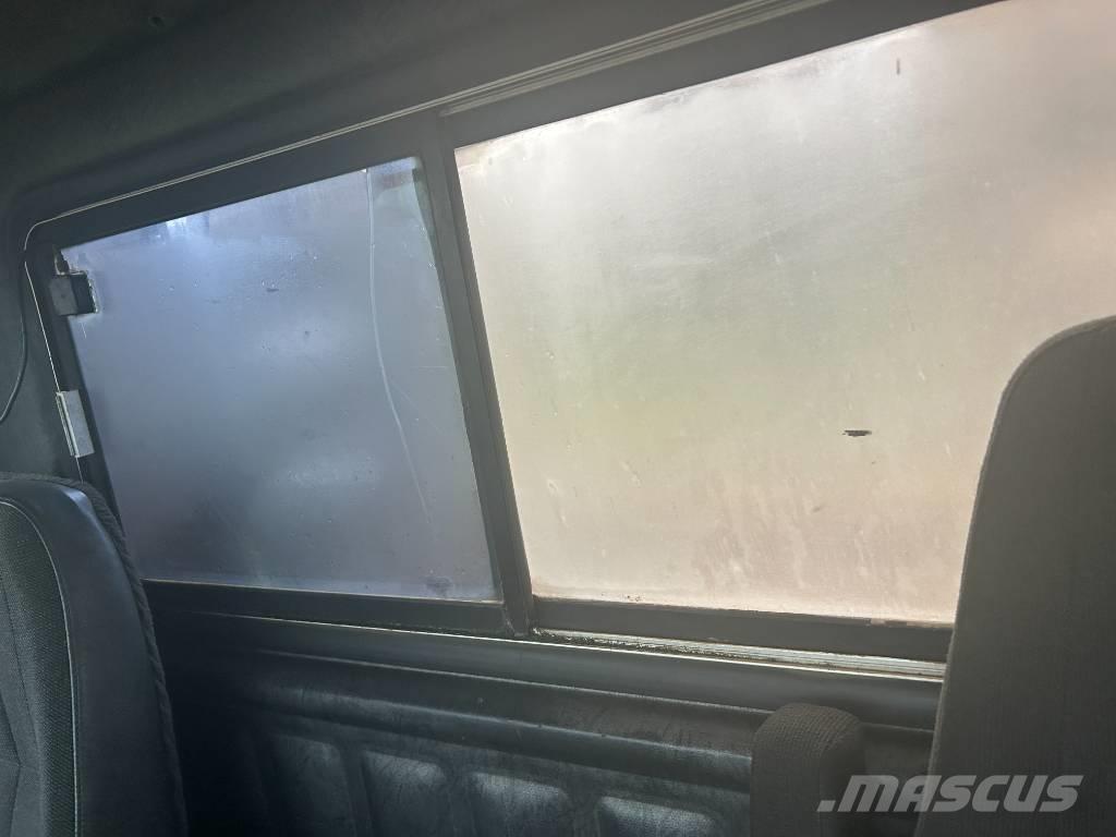 Mack CH 613 Vetopöytäautot