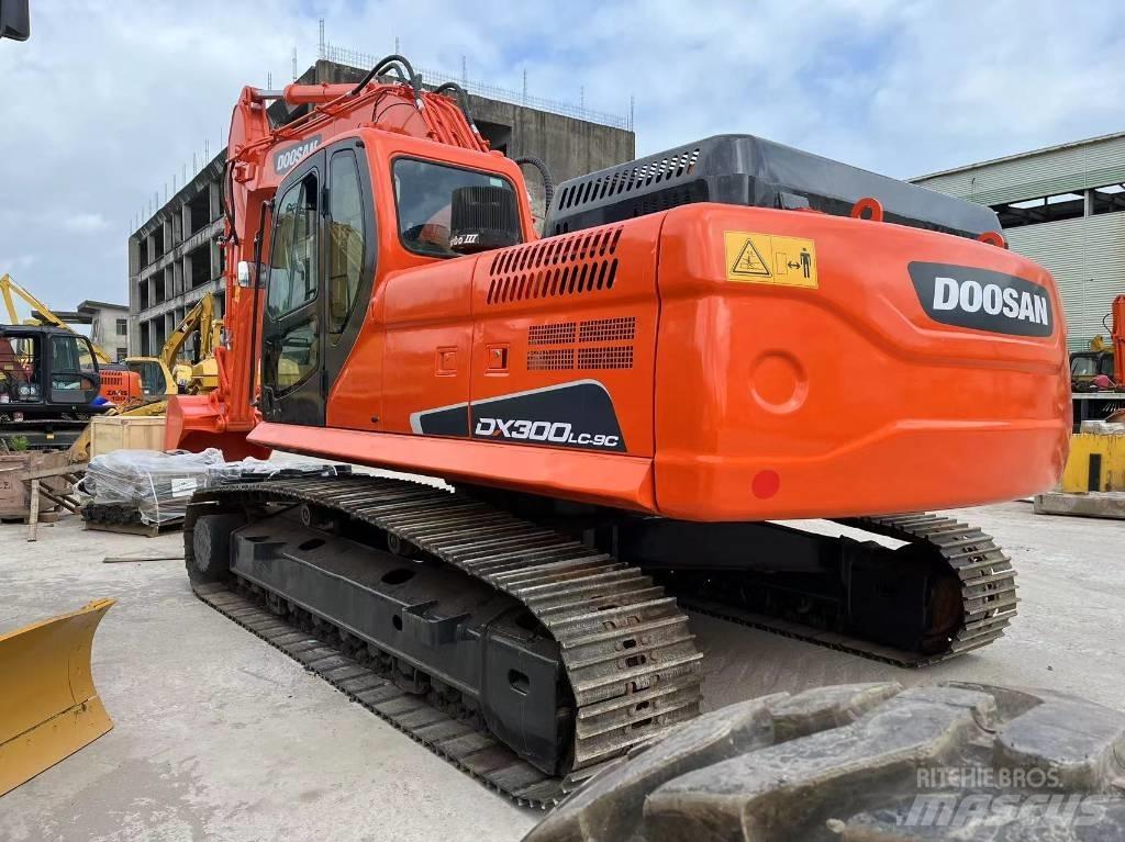 Doosan DX 300 Telakaivukoneet