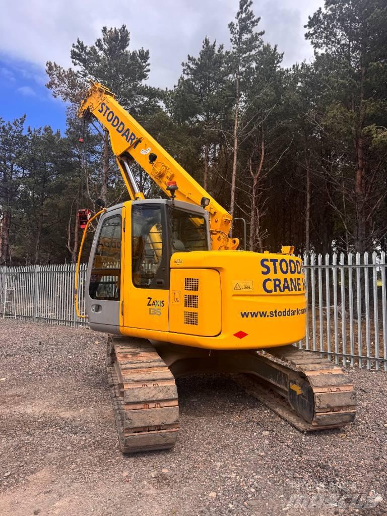 Hitachi ZX135UST Tela-alustaiset nosturit