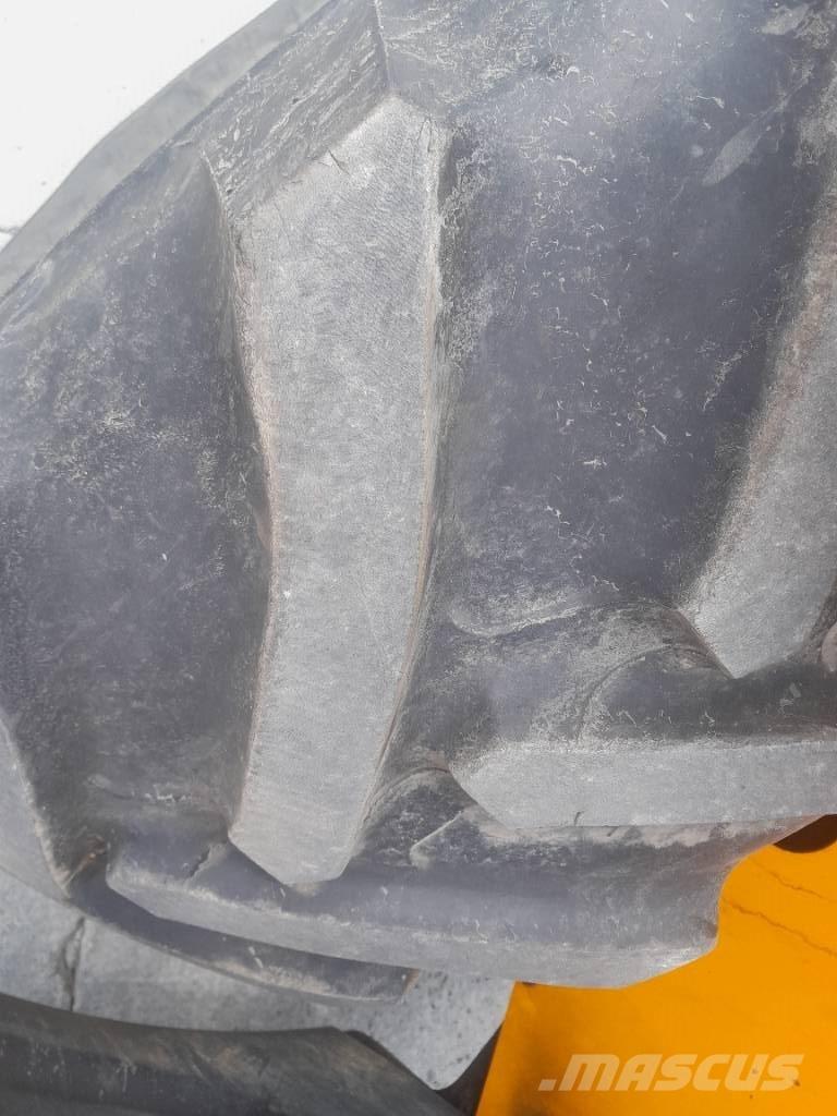 JCB 526-56 Maatalouskurottajat