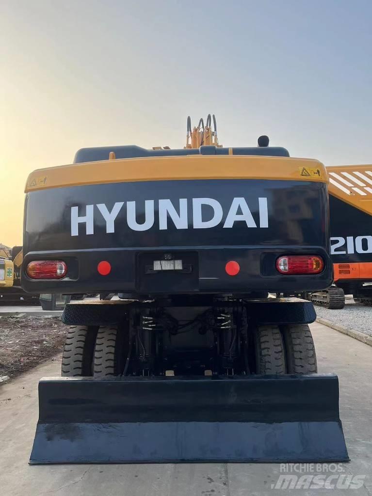 Hyundai R210W-9 Pyöräkaivukoneet