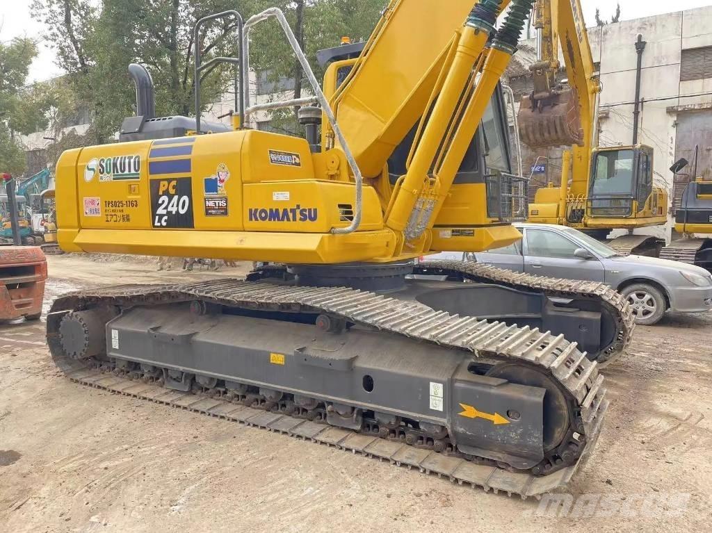 Komatsu PC240-8 Telakaivukoneet