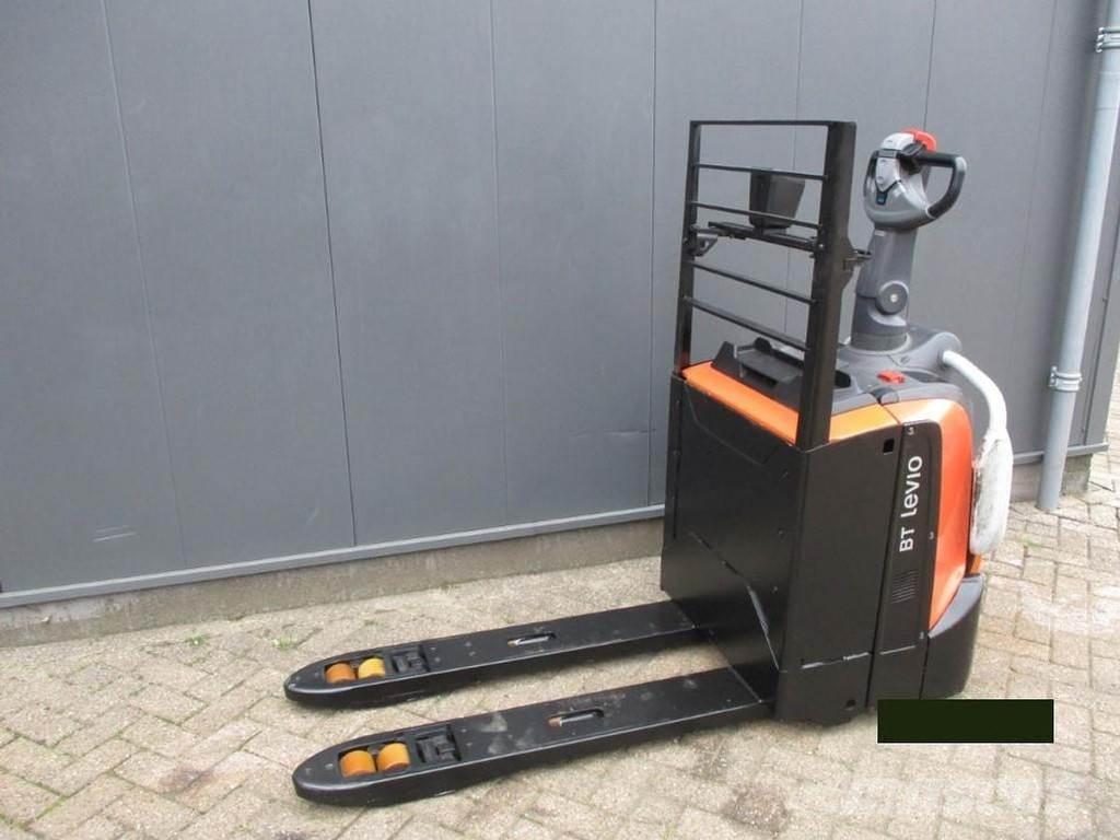 Toyota LPE 200 Lavansiirtotrukit ajotasolla