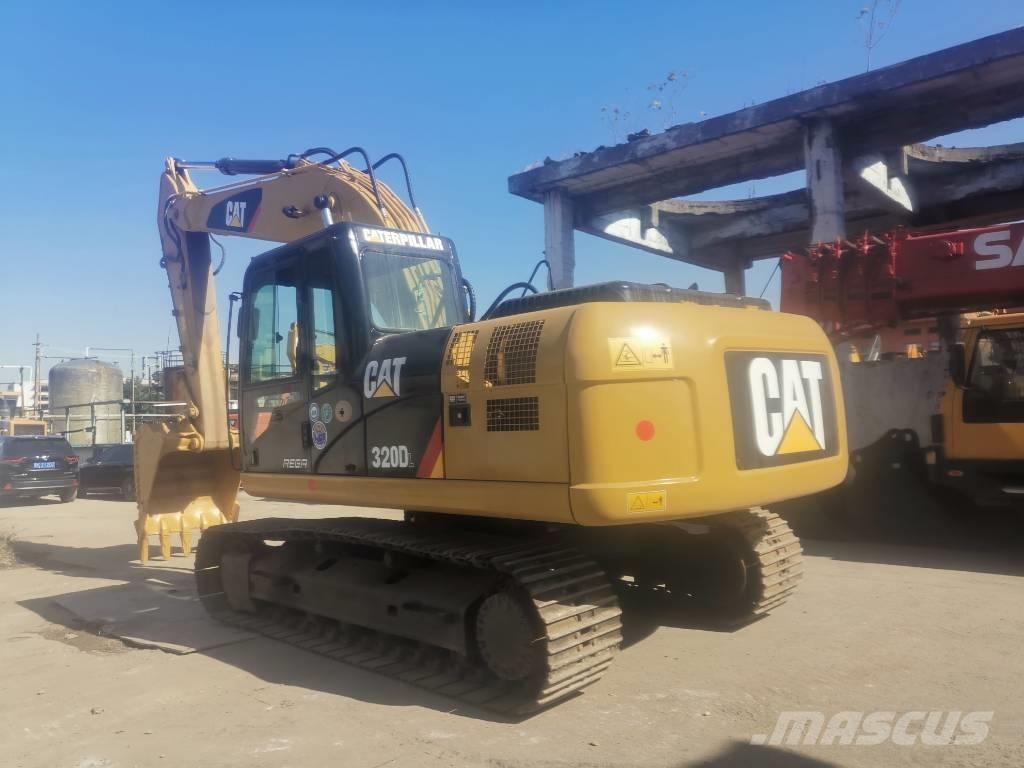 CAT 320 D Telakaivukoneet