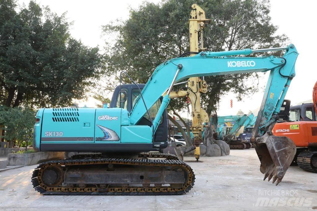 Kobelco SK130 Midikaivukoneet 7t - 12t