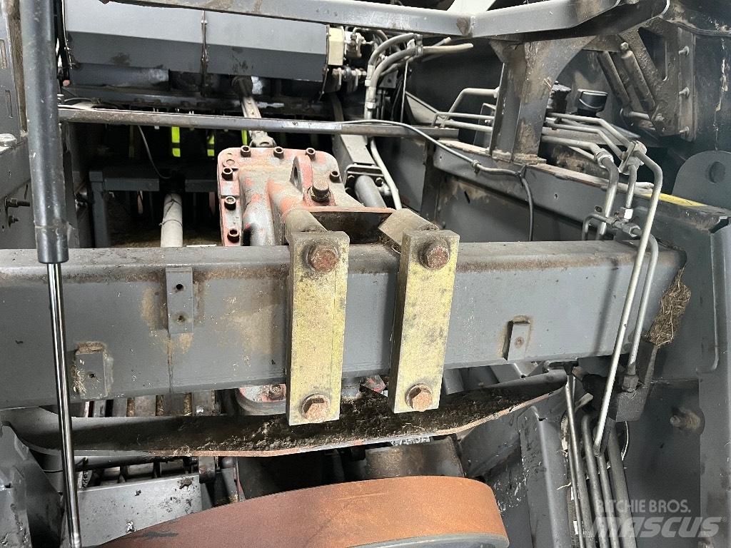 CLAAS Quadrant 3200 Kanttipaalaimet