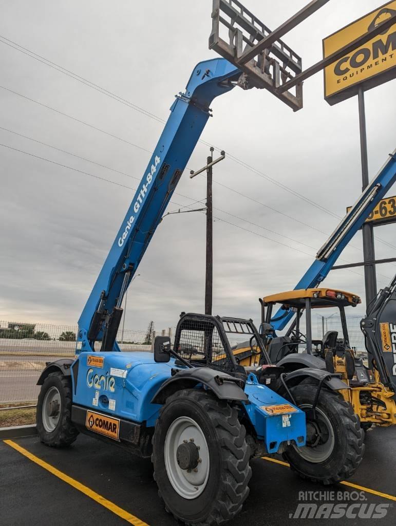 Genie GTH 844 Teleskooppipuominostimet