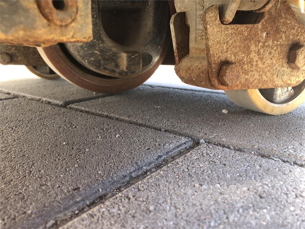 Linde T16 Käyden ajettavat pinoamistrukit