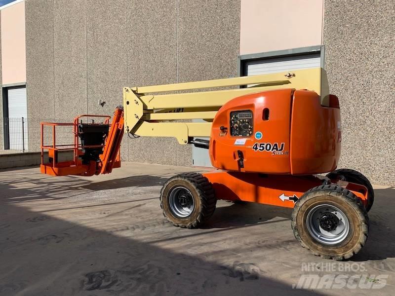 JLG 450 AJS II Kuukulkijat