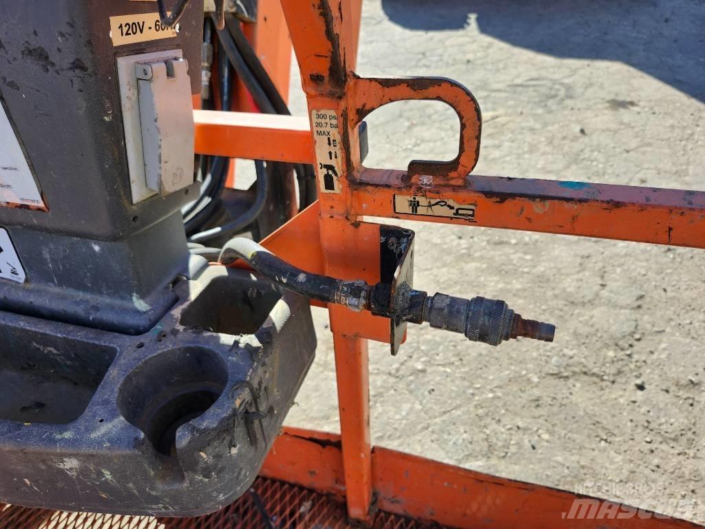 JLG 800 AJ Kuukulkijat