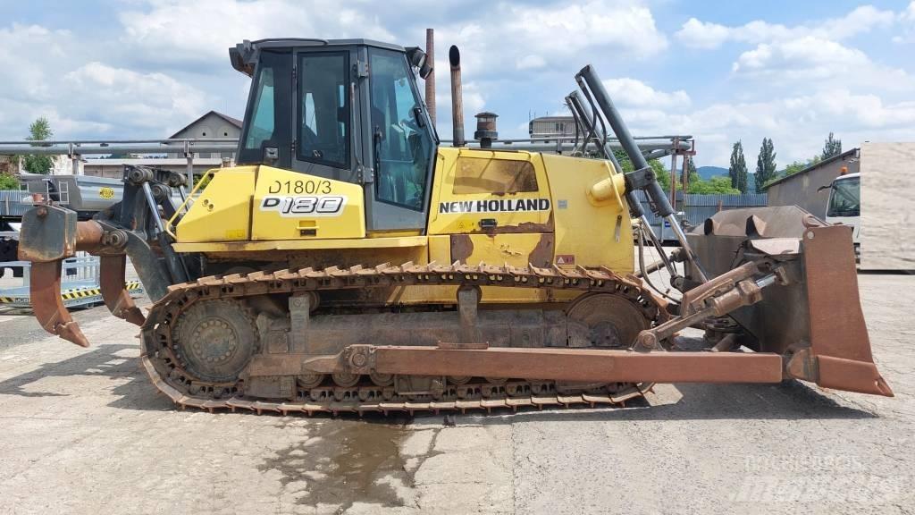 New Holland D 180 Telaketjupuskutraktorit