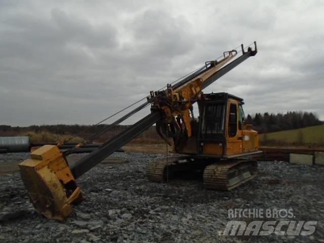 John Deere 200 LC Karsintakoneet