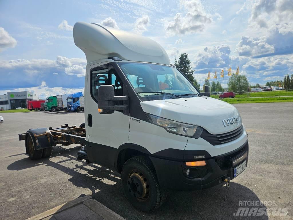 Iveco Daily 70C17 Jakeluautot