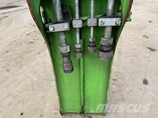 Sennebogen 835E Jätteenkäsittelijät