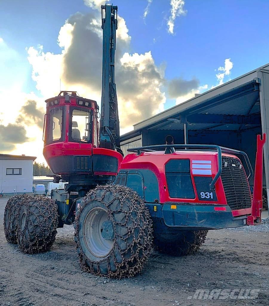 Komatsu 931 Harvesterit