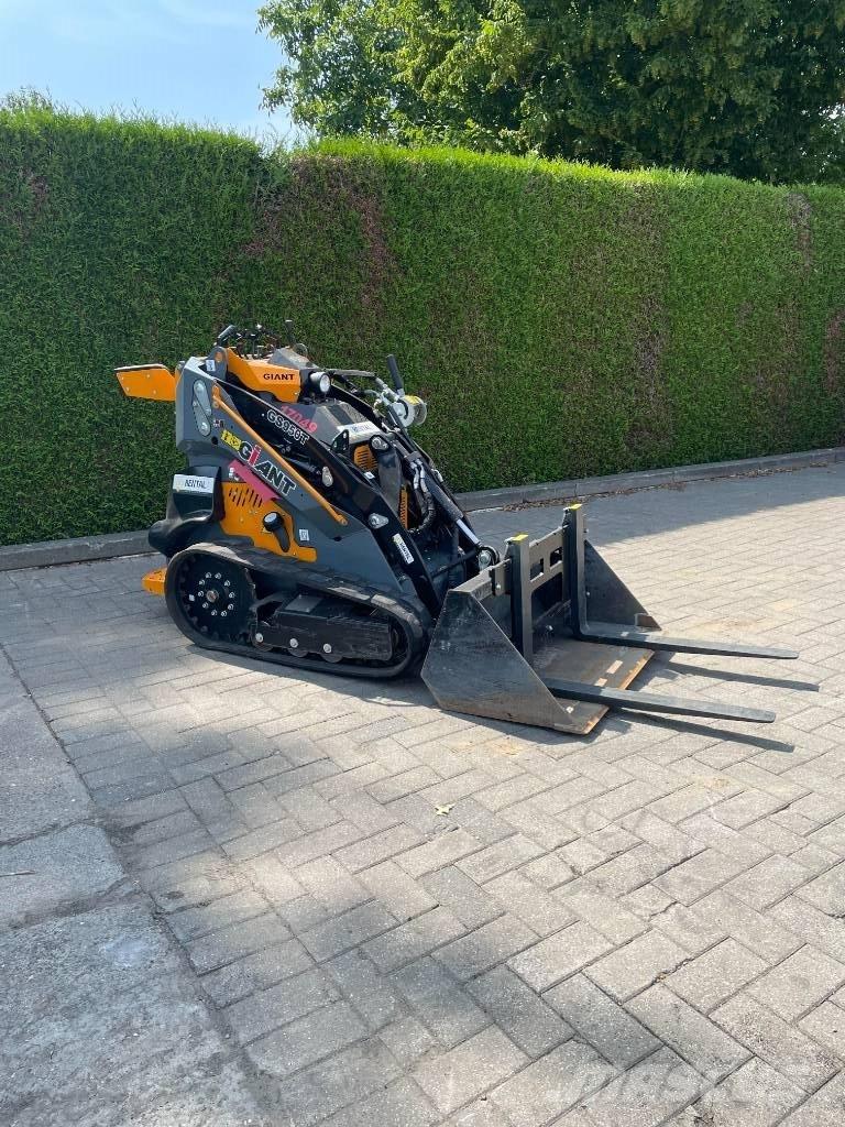 GiANT GS 950 T Pienkuormaajat