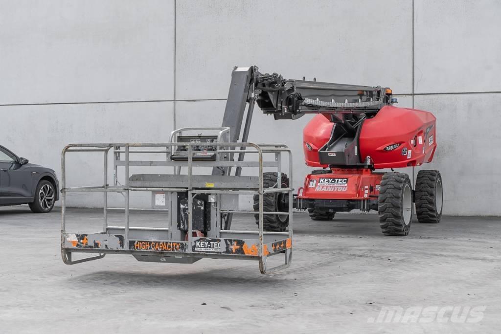 Manitou 220 TJ+ Kuukulkijat