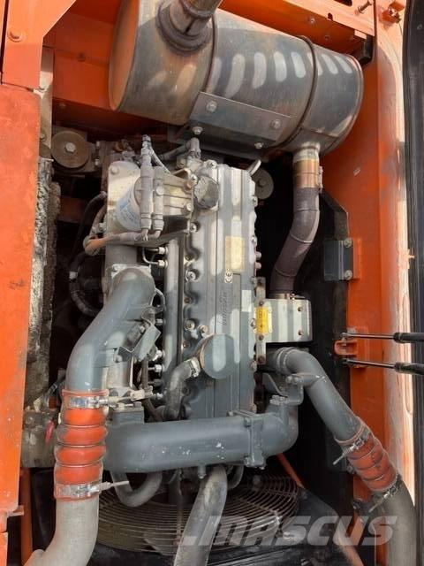 Doosan DX 225 LC Telakaivukoneet