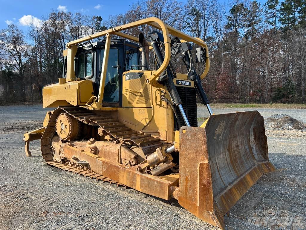 CAT D 6 T XL Telaketjupuskutraktorit