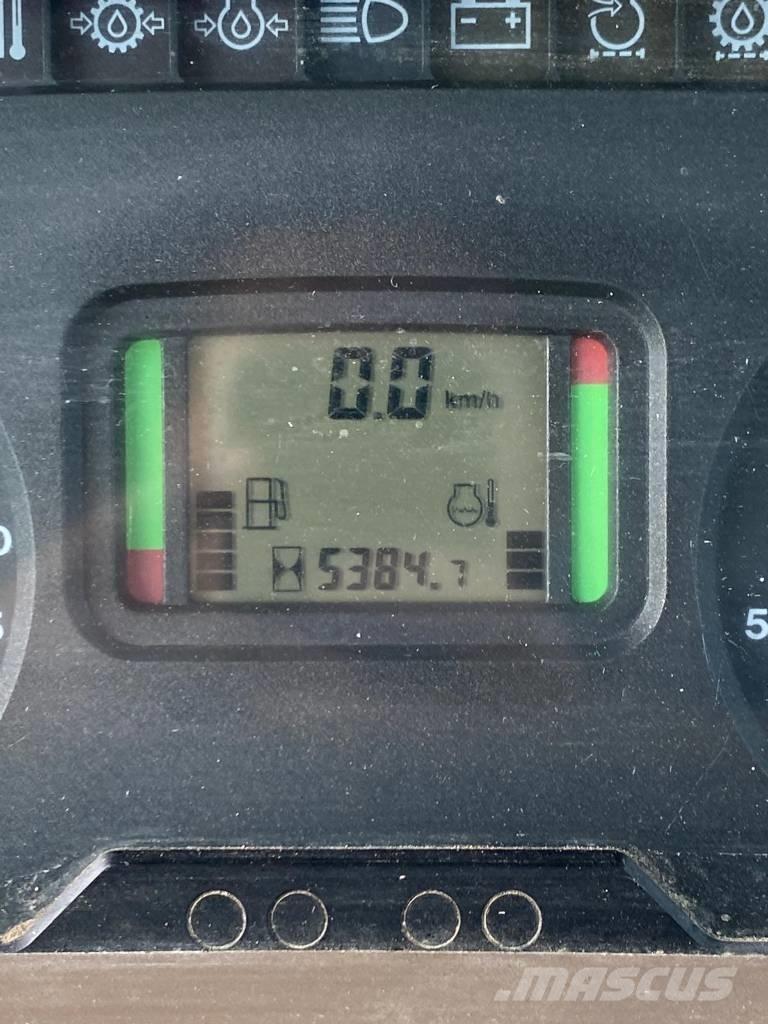 John Deere 6534 Traktorit