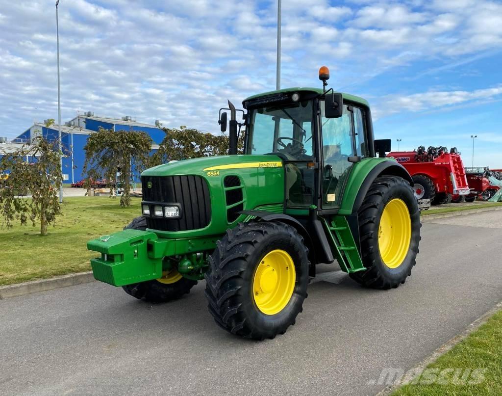 John Deere 6534 Traktorit