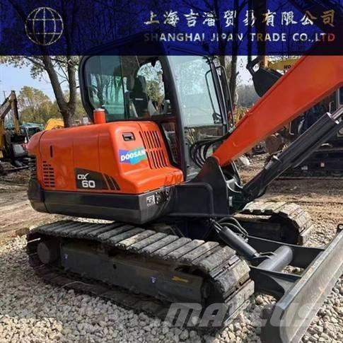 Doosan DX 60 Telakaivukoneet