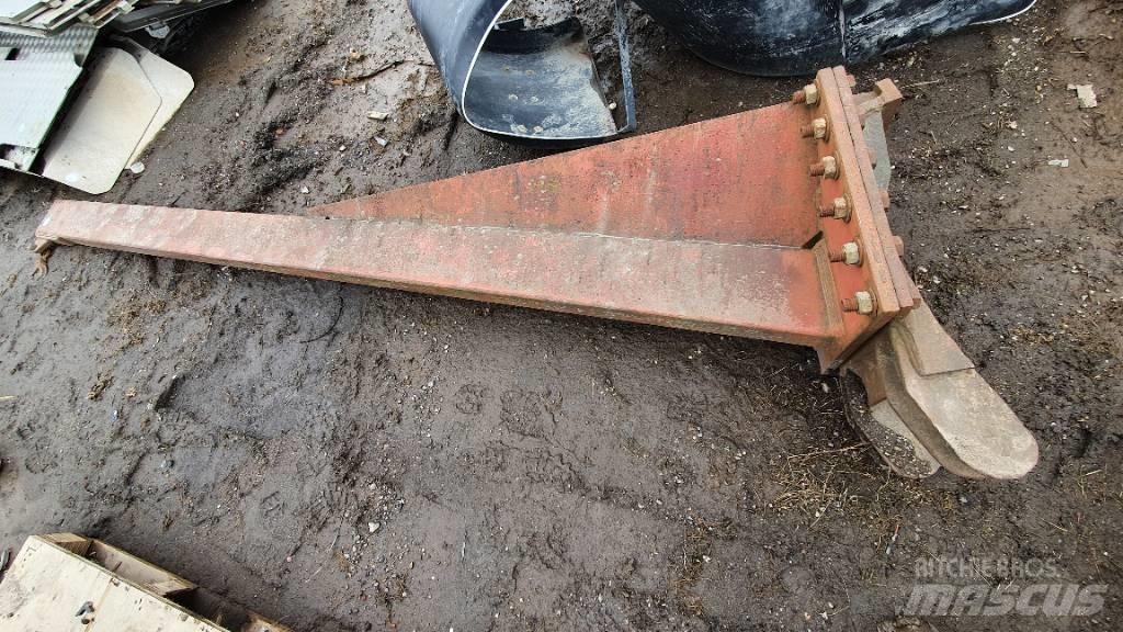  JIB  LIFTING BOOM Ketjut, telat ja alustat