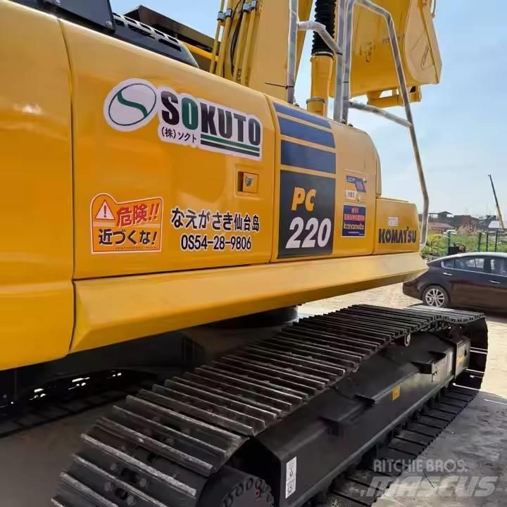 Komatsu PC220-8 Telakaivukoneet