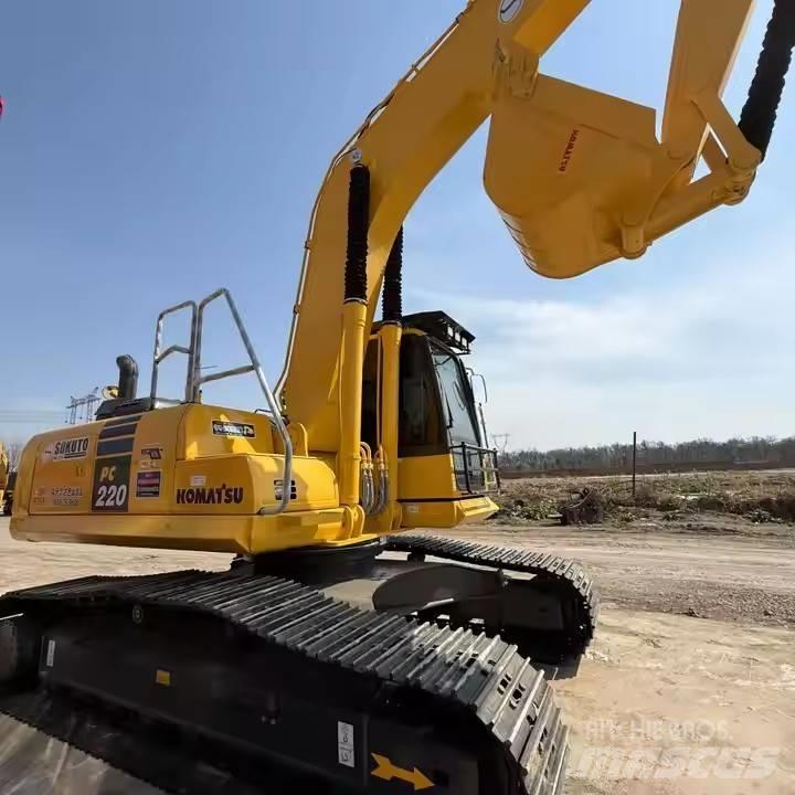 Komatsu PC220-8 Telakaivukoneet