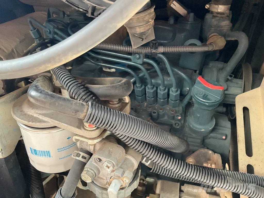 Yanmar 4TNV98 Moottorit