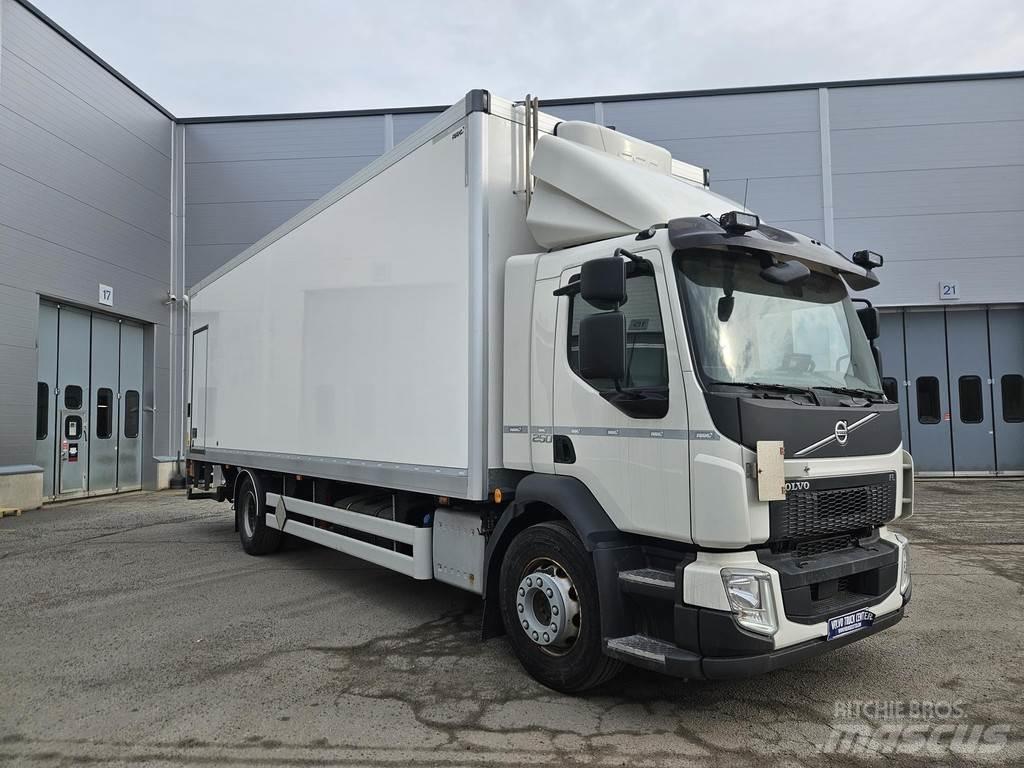 Volvo FL Umpikorikuorma-autot
