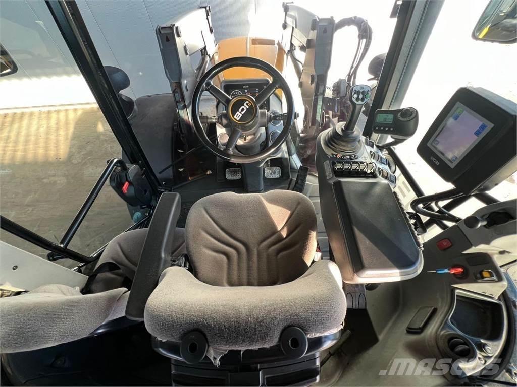 JCB Fastrac 4160 Traktorit