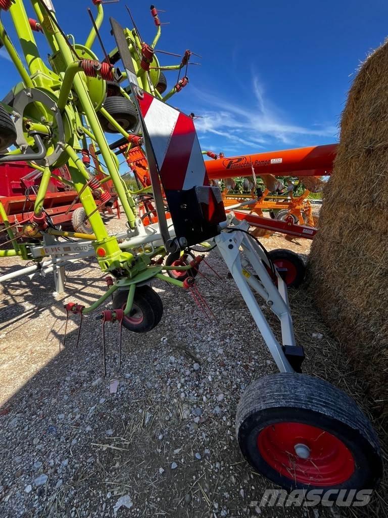 CLAAS Volto 900 T Pöyhimet ja haravat