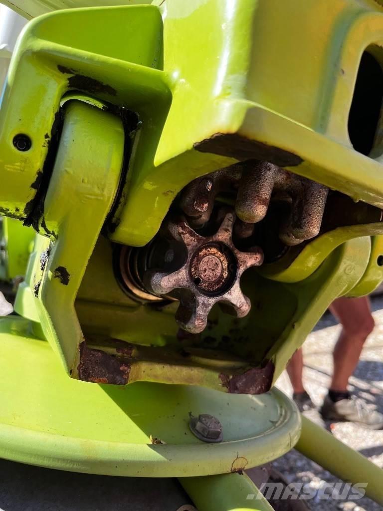 CLAAS Volto 900 T Pöyhimet ja haravat