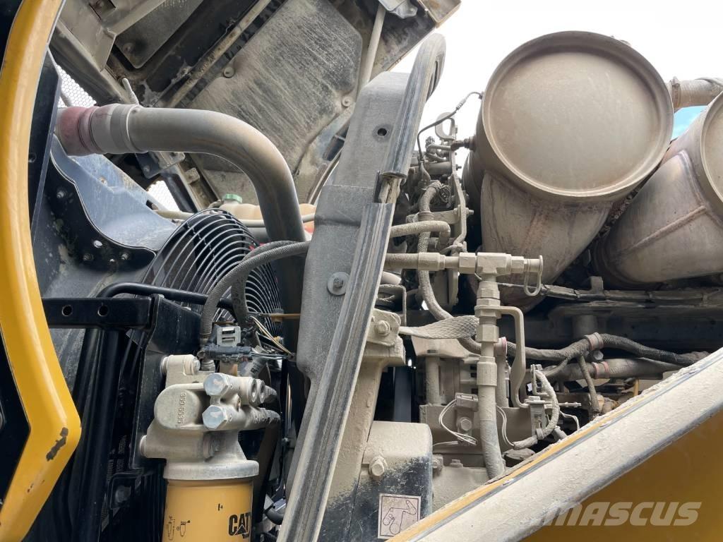 CAT 972M Pyöräkuormaajat