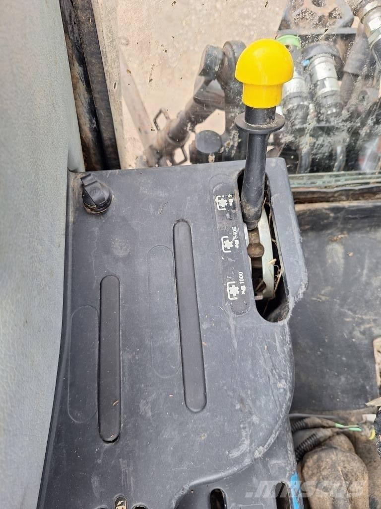 New Holland T 5040 Traktorit