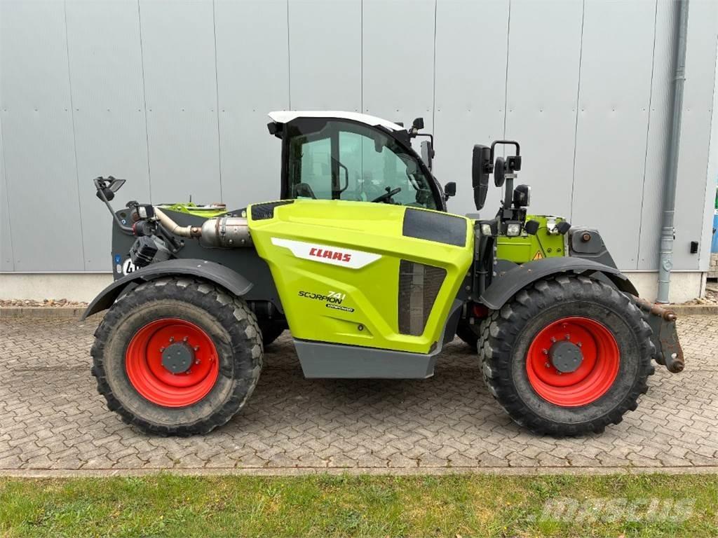 CLAAS Scorpion 741 Kurottajat