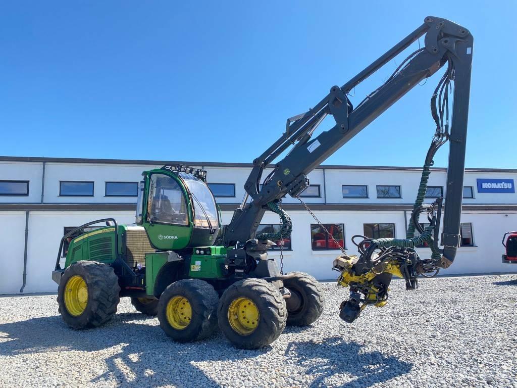 John Deere 1170 E Harvesterit