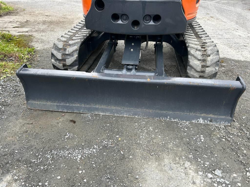 Hitachi ZX 38 U-6 Minikaivukoneet < 7t