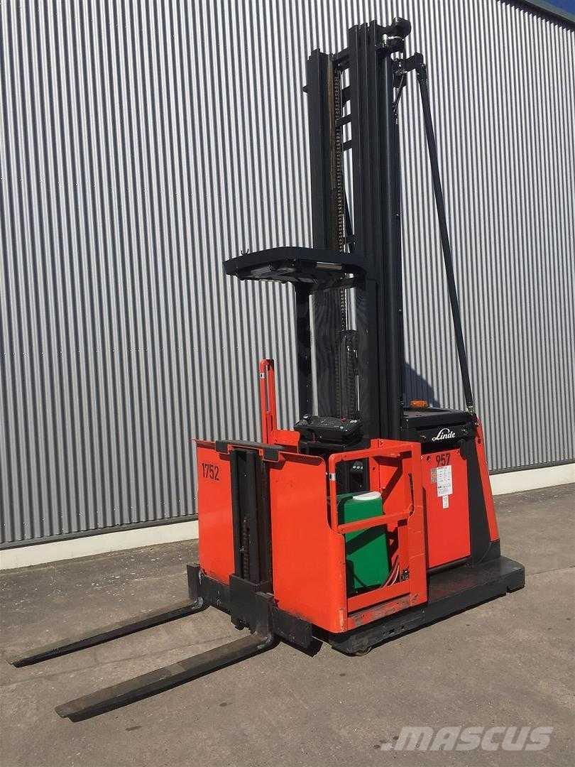 Linde V12 Korkeakeräilytrukit