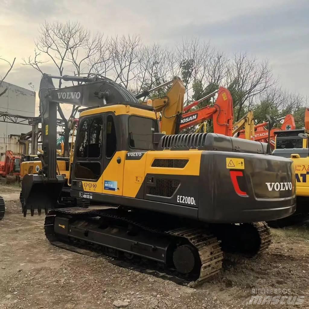 Volvo EC200DL Telakaivukoneet